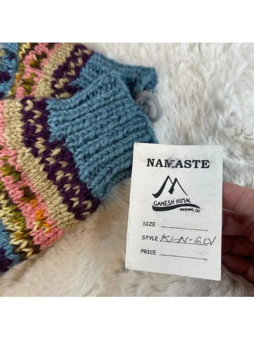 NWT Namaste Ganesh Himal Trading Co Hand Knit Mittens Gloves Peru